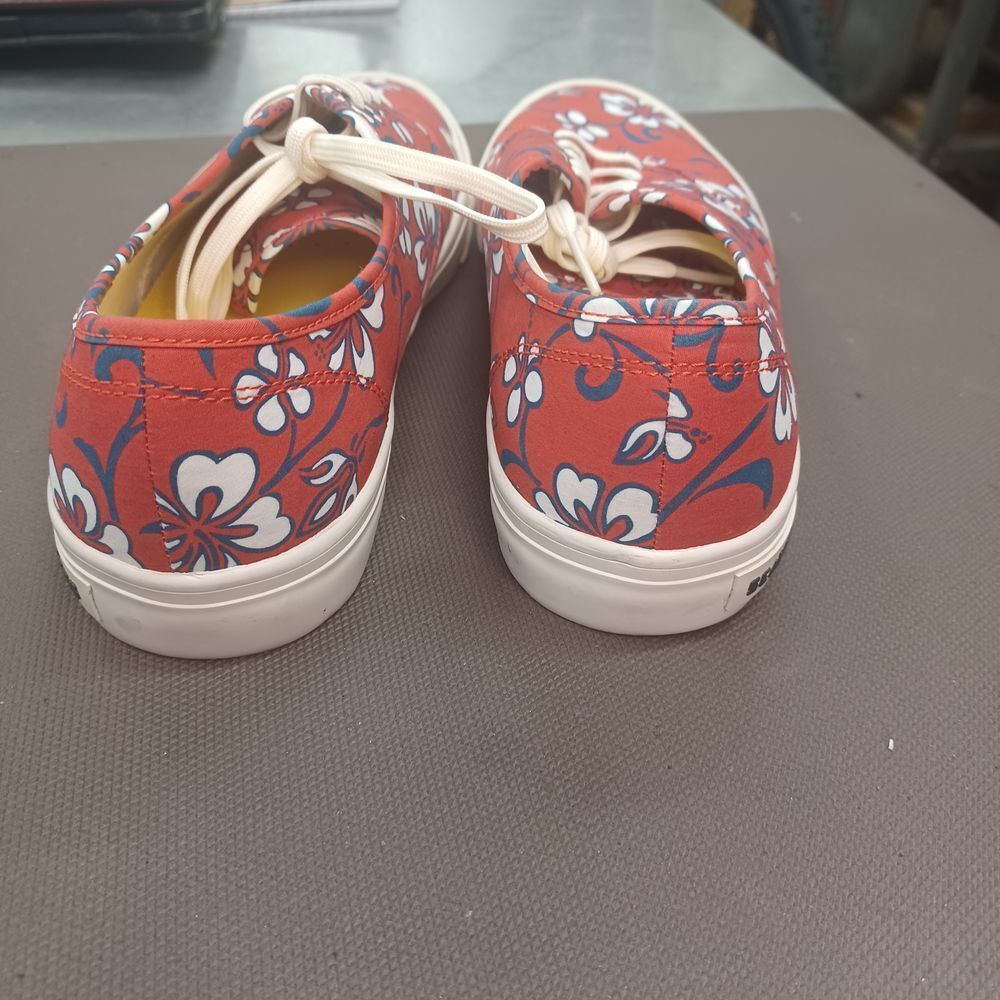 Hoffman California Fabrics Floral Canvas Sneakers  Print Lace Shoes woman‎ US 10 - Picture 3 of 9